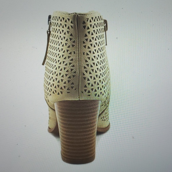 Fergalicious Fashion Boots (BRAND NEW!!!) - Picture 3 of 5